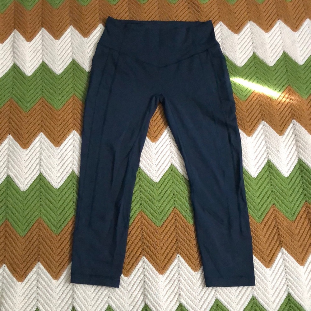 Lululemon yoga pant with side pockets